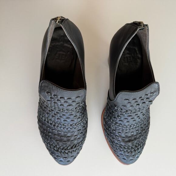 ELF Woven Leather Back Zip Stacked Wooden Heel Black Ankle Booties Shoes 8.5 - Picture 3 of 8